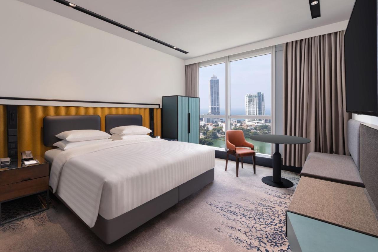 Courtyard By Marriott Colombo Hotel ภายนอก รูปภาพ