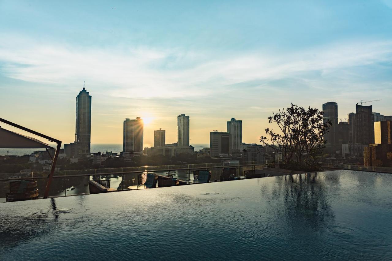 Courtyard By Marriott Colombo Hotel ภายนอก รูปภาพ